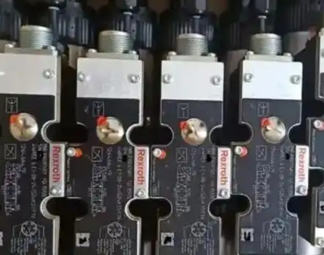 R900927230 4WREE10E75-2X/G24K31/A1V力士乐比例阀